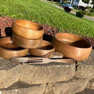 Wooden salad bowl set